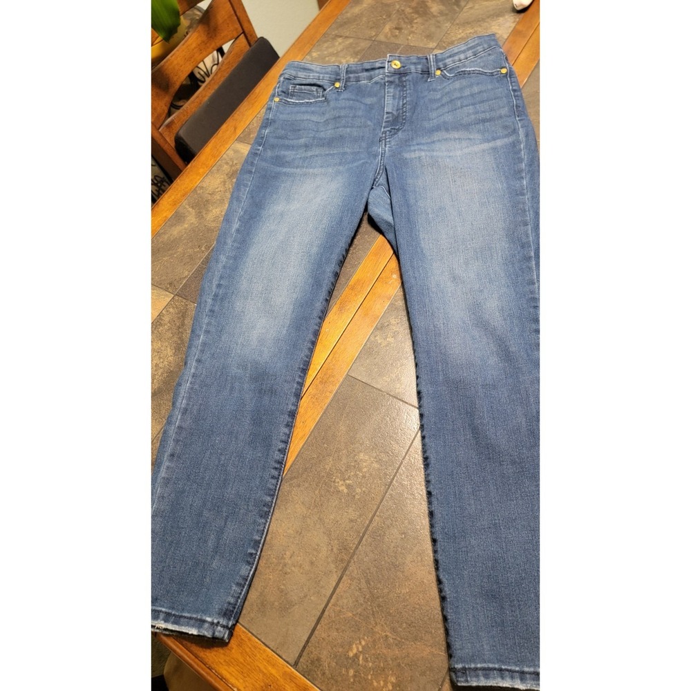 Anne Klein Jeans Women's Skinny Ankle Size 8 Medium Blue Lightly Distressed